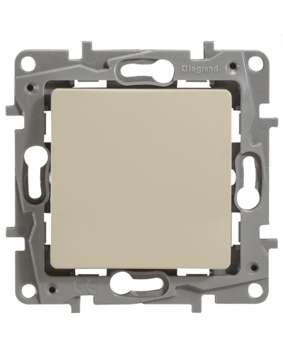 Переключатель 10AX-250В ETIKA, слоновая кость (672305). Выключатель. LegranD в Петрозаводске
