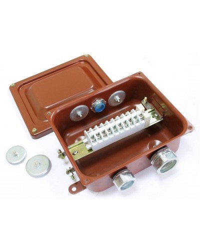 ККМА-10 У2 IP54 (zeta30372). Коробка клеммная металлическая с муфтами АТК для трубной электропроводки. ЗЭТА в Петрозаводске